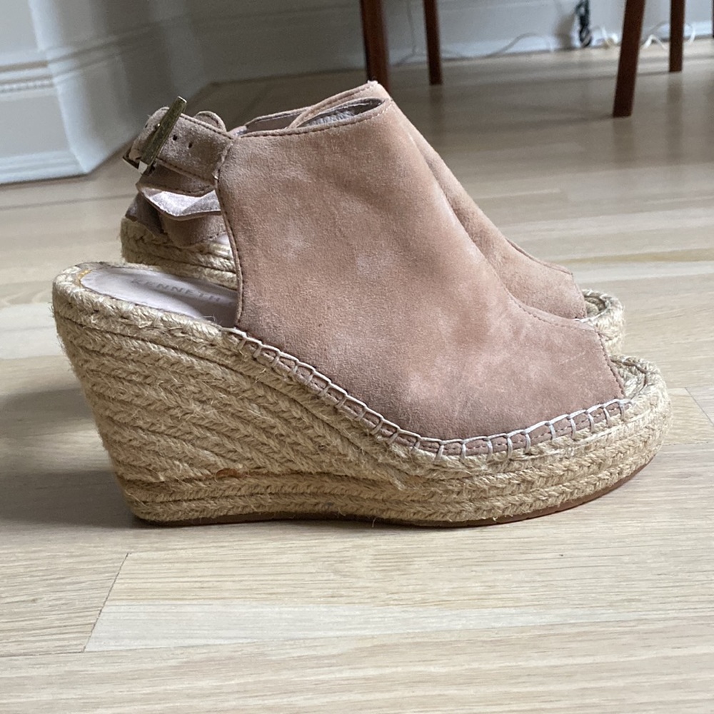 Kenneth Cole espadrilles. Rarely worn. Size 8